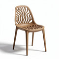 Chaise en plastique beige avec motif ajouré conçue pour l'extérieur 48 x 50 x 85cm